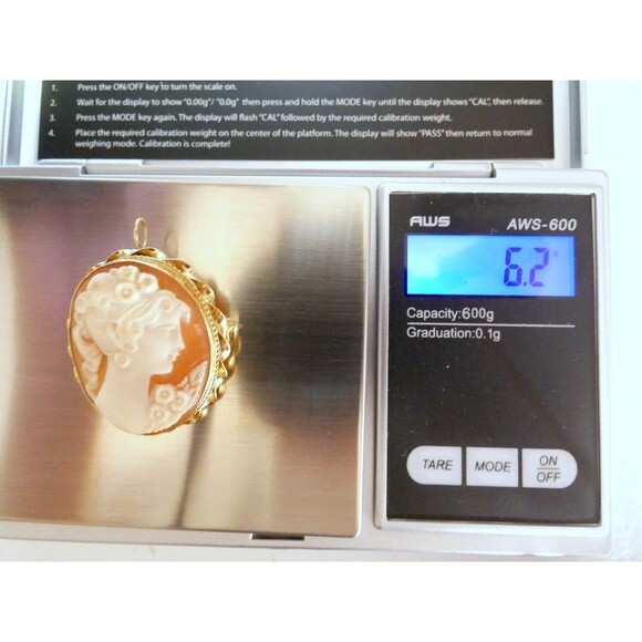 Vintage 14K Yellow Gold Cameo Pendant/Pin Hand Carved Mint Condition 6.2g - Picture 3 of 9